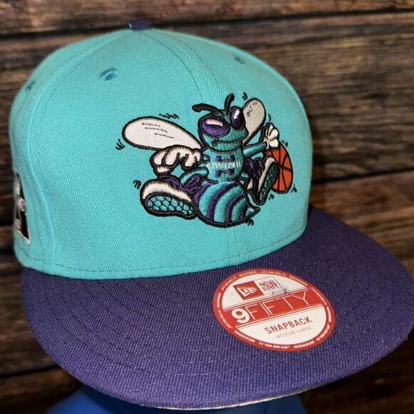 New Era Teal/Purple Med/Large Charlotte Hornets 🐝 Hat - Picture 2 of 8